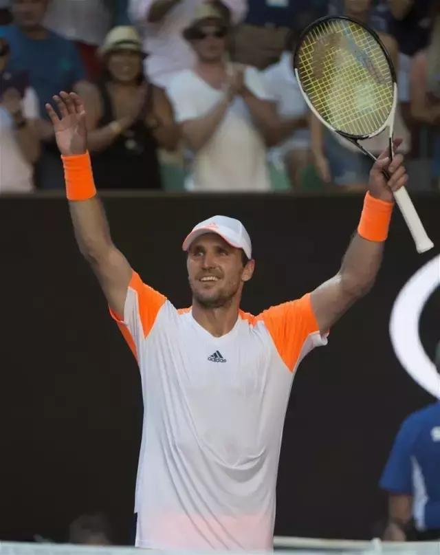 路接到队友 路接到队友