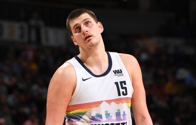 他的身体健 他的身体健