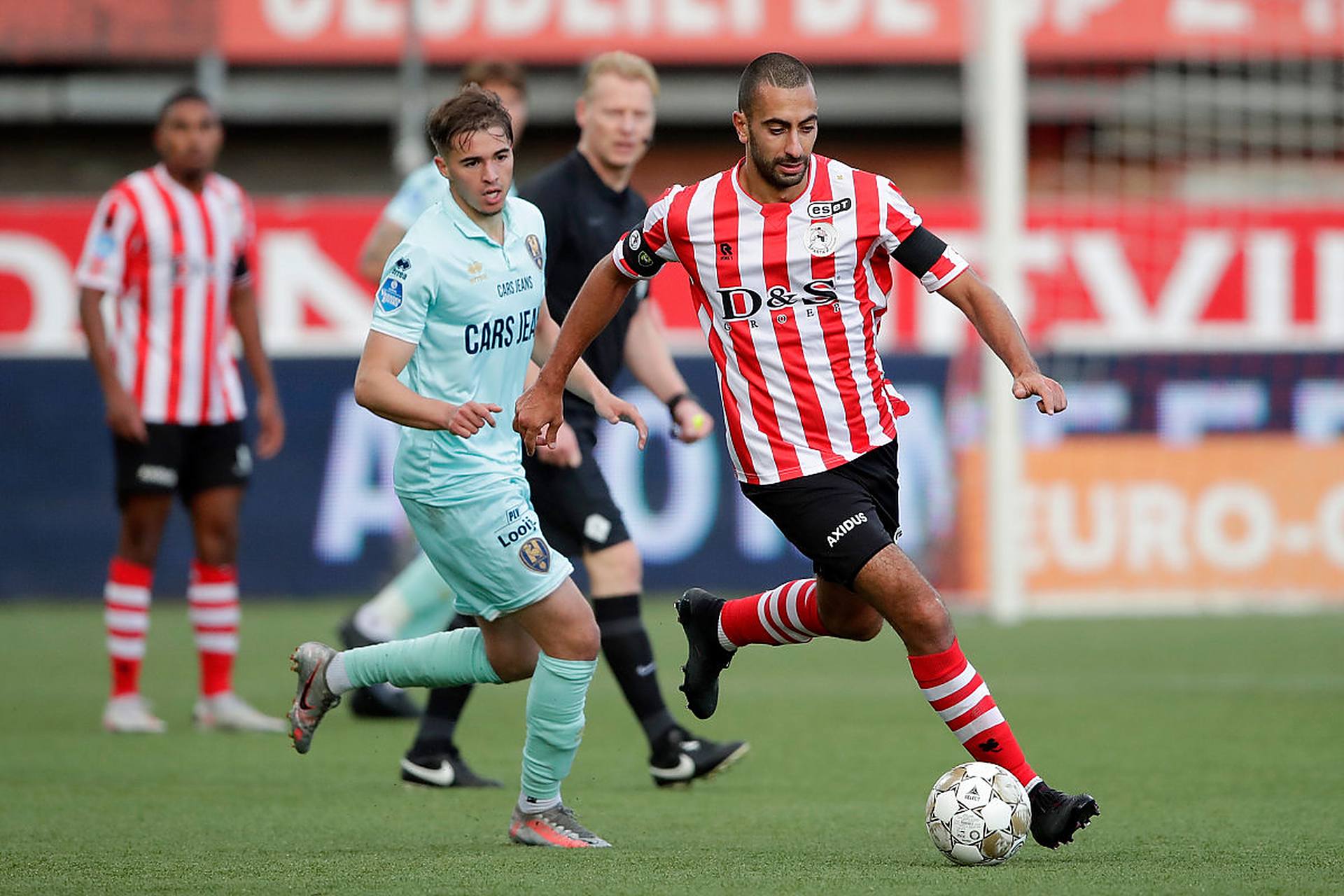 冠军进校园,广大附中高新区实验学校游泳馆开班.